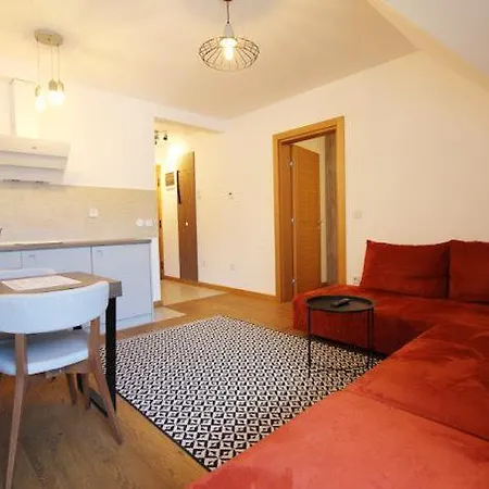 Nevena And Apartmans *